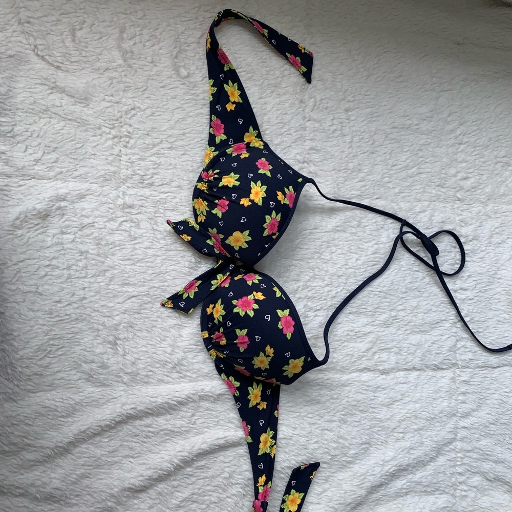 Hollister Bikini Top!